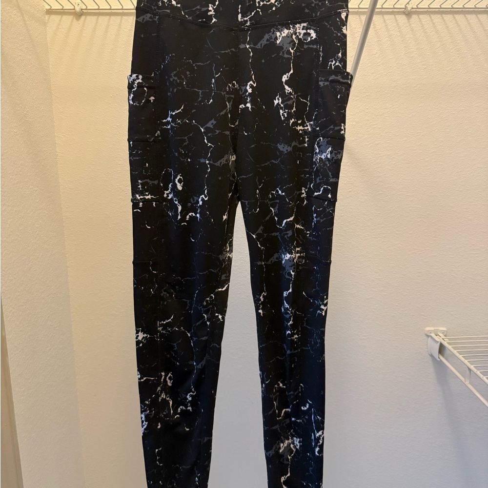 POP Fit Monochrome Marble Leggings